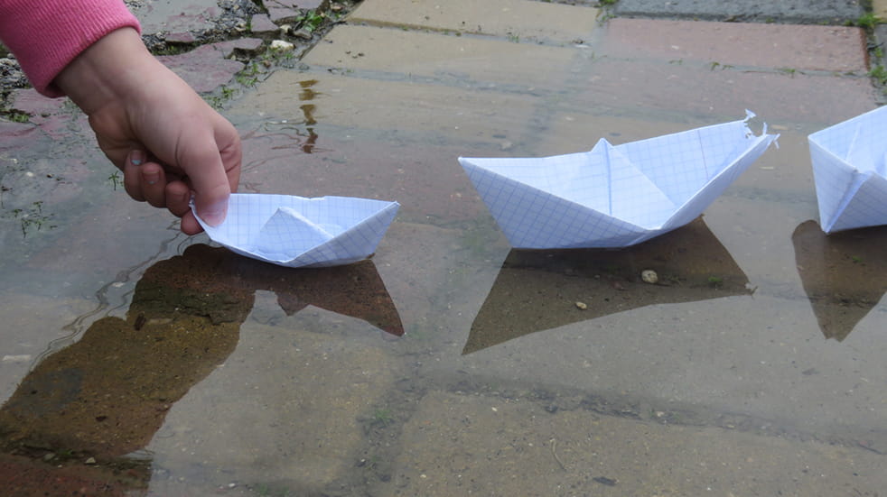 Rainy day activities for kids - float paper boats
